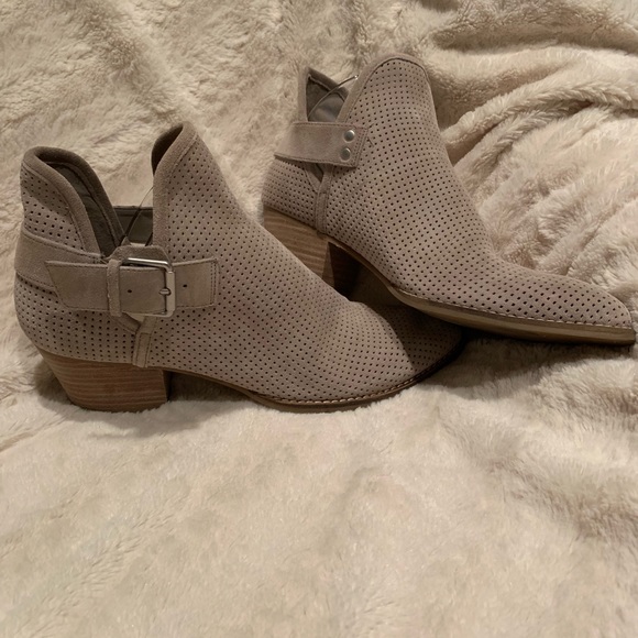 Dolce Vita Booties - Picture 2 of 4